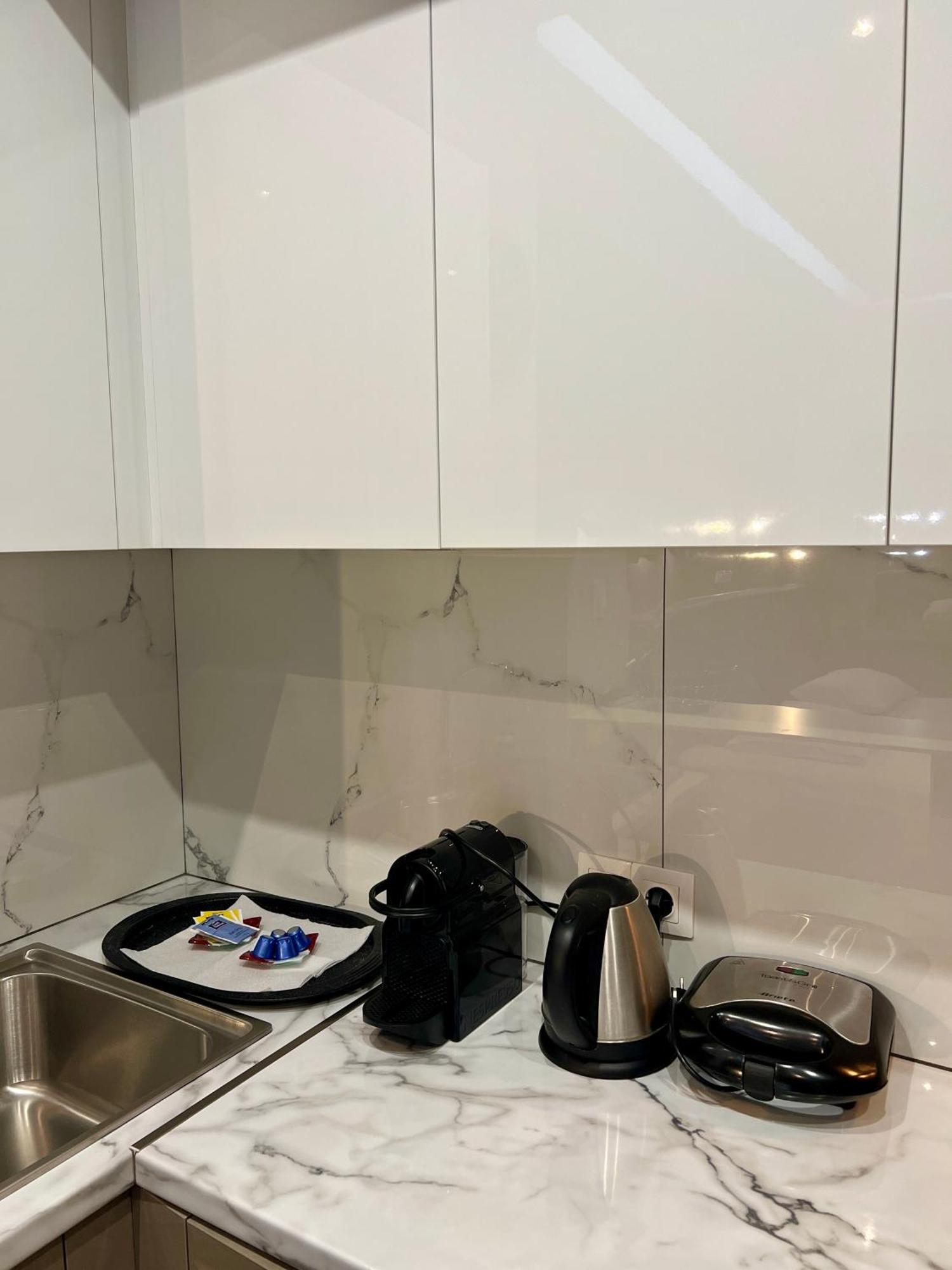 Emerald Lux Apartment Афіни Екстер'єр фото