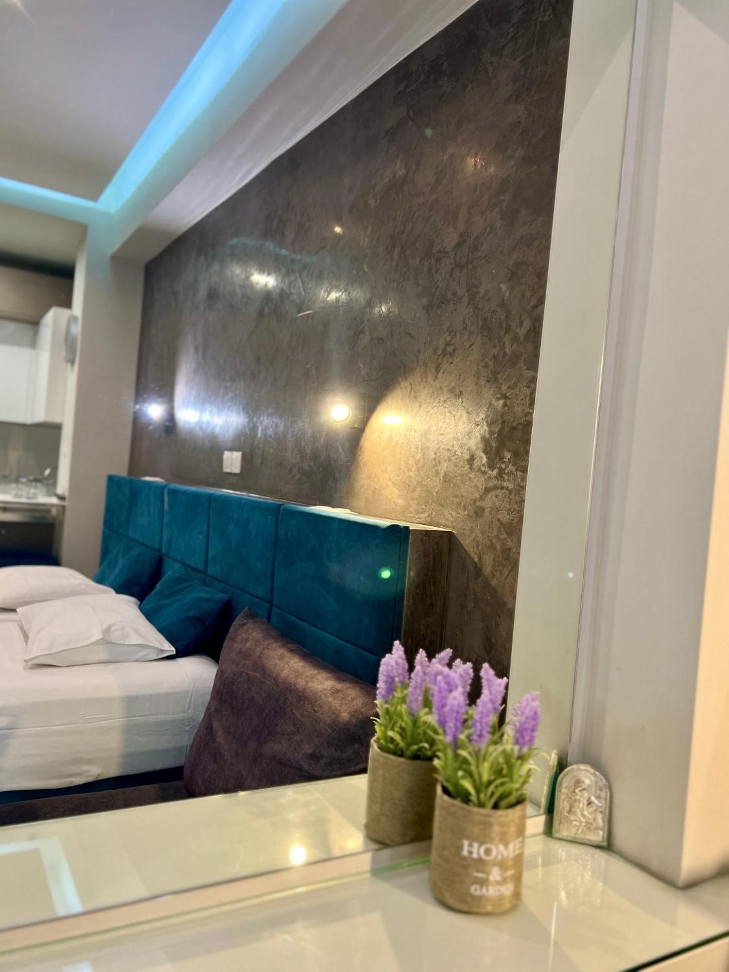 Emerald Lux Apartment Афіни Екстер'єр фото